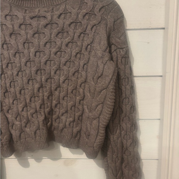 Anthropology Cable Knit Gray Sweater in size XS - Picture 9 of 11